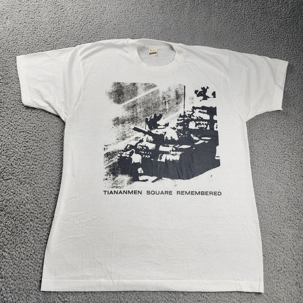 Vintage T-Shirt Large Tiananmen Square Tank Man June 1989 China Single Stitch